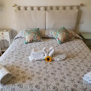  Bed & Breakfast Levante Room