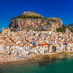 Awa Bordonaro , Cefalù Italia